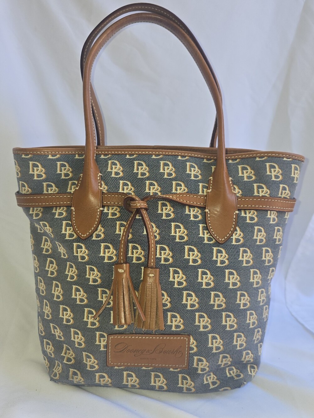 Dooney & Bourke Signature Print Blue With Brown Trim Tote Dangle DB Gold Charms
